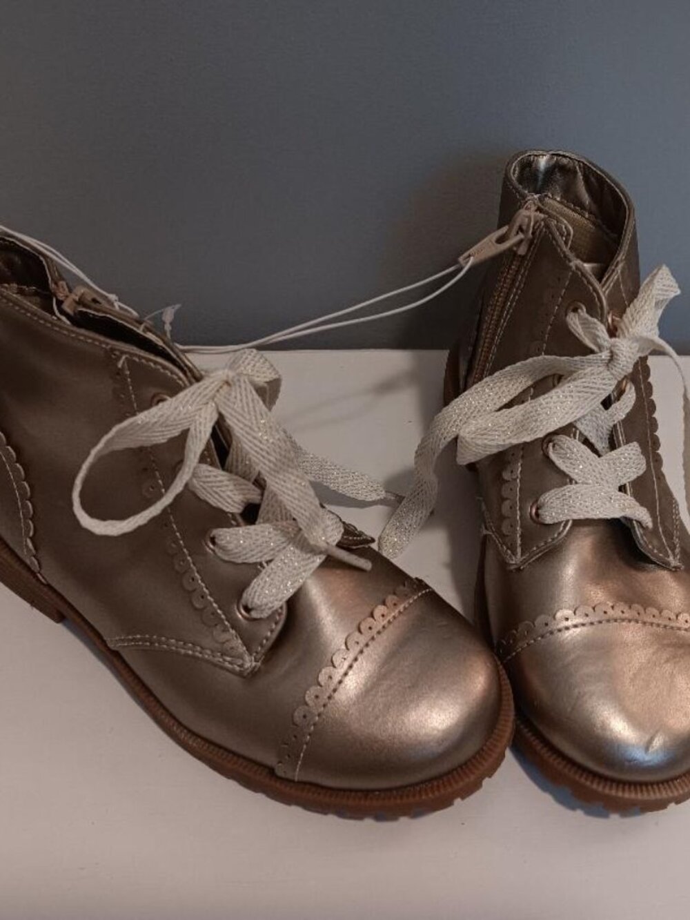 New Child Cat & Jack Size 12 Gold Boots